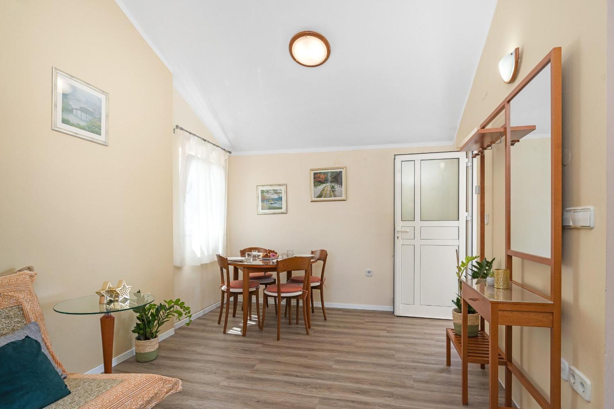Beach Apartments Villa Kaya Sukosan Room photo